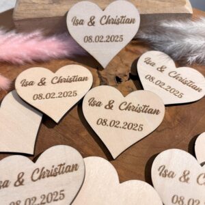 Personalisierte Streudeko Herz aus Holz