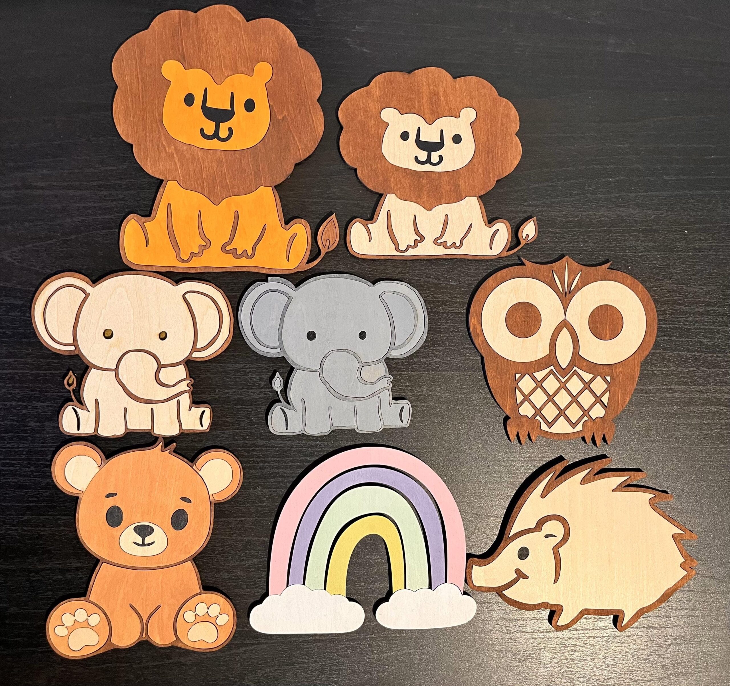 Holzwanduhr Regenbogen mit Namen 27x2,5cm – Bild 2