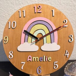 Holzwanduhr Regenbogen mit Namen 27x2,5cm